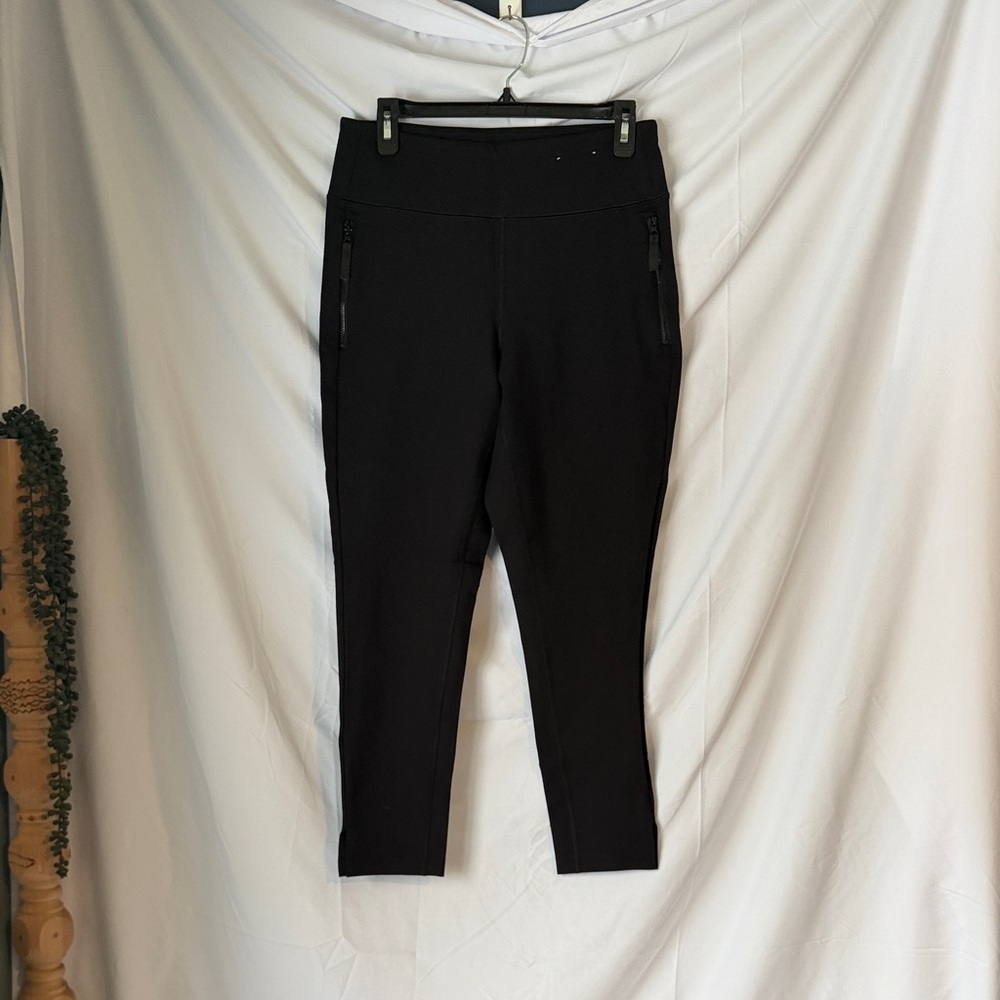 Sleek Black Women's Leggings